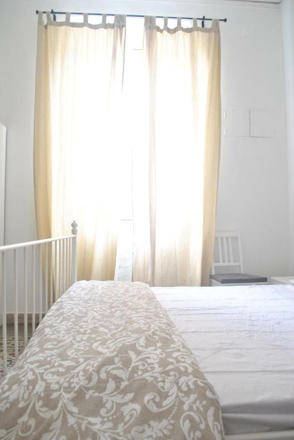 Sunrise Hostel & Rooms ปาแลร์โม ภายนอก รูปภาพ