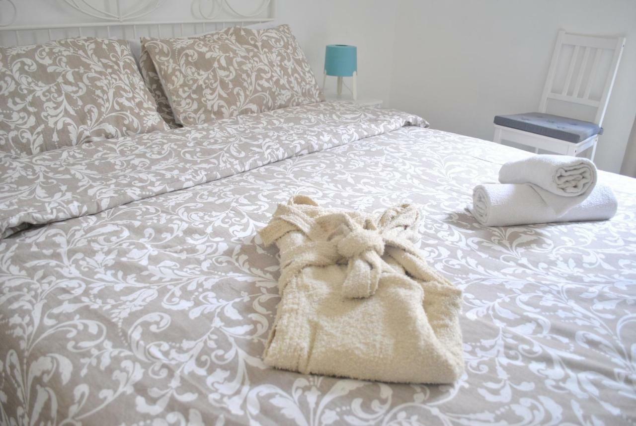 Sunrise Hostel & Rooms ปาแลร์โม ภายนอก รูปภาพ