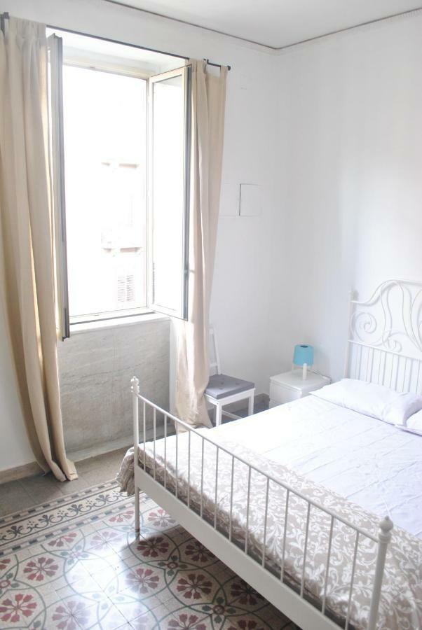 Sunrise Hostel & Rooms ปาแลร์โม ภายนอก รูปภาพ
