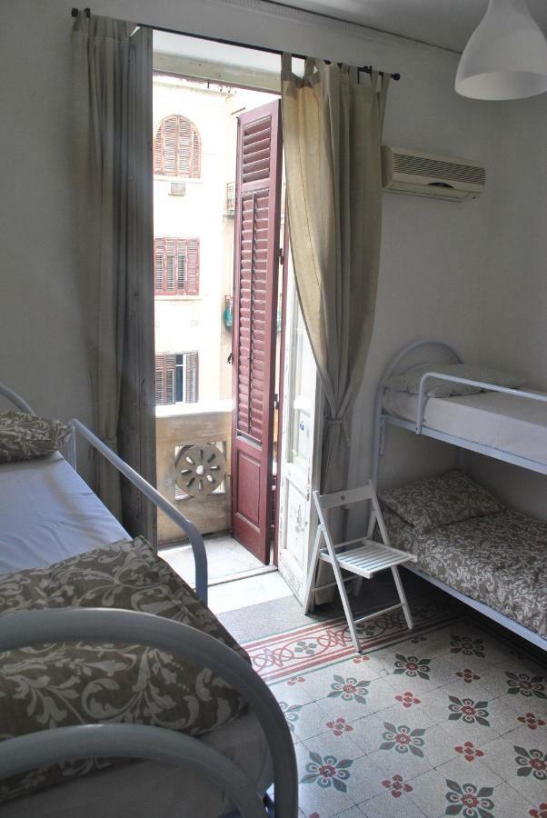 Sunrise Hostel & Rooms ปาแลร์โม ภายนอก รูปภาพ