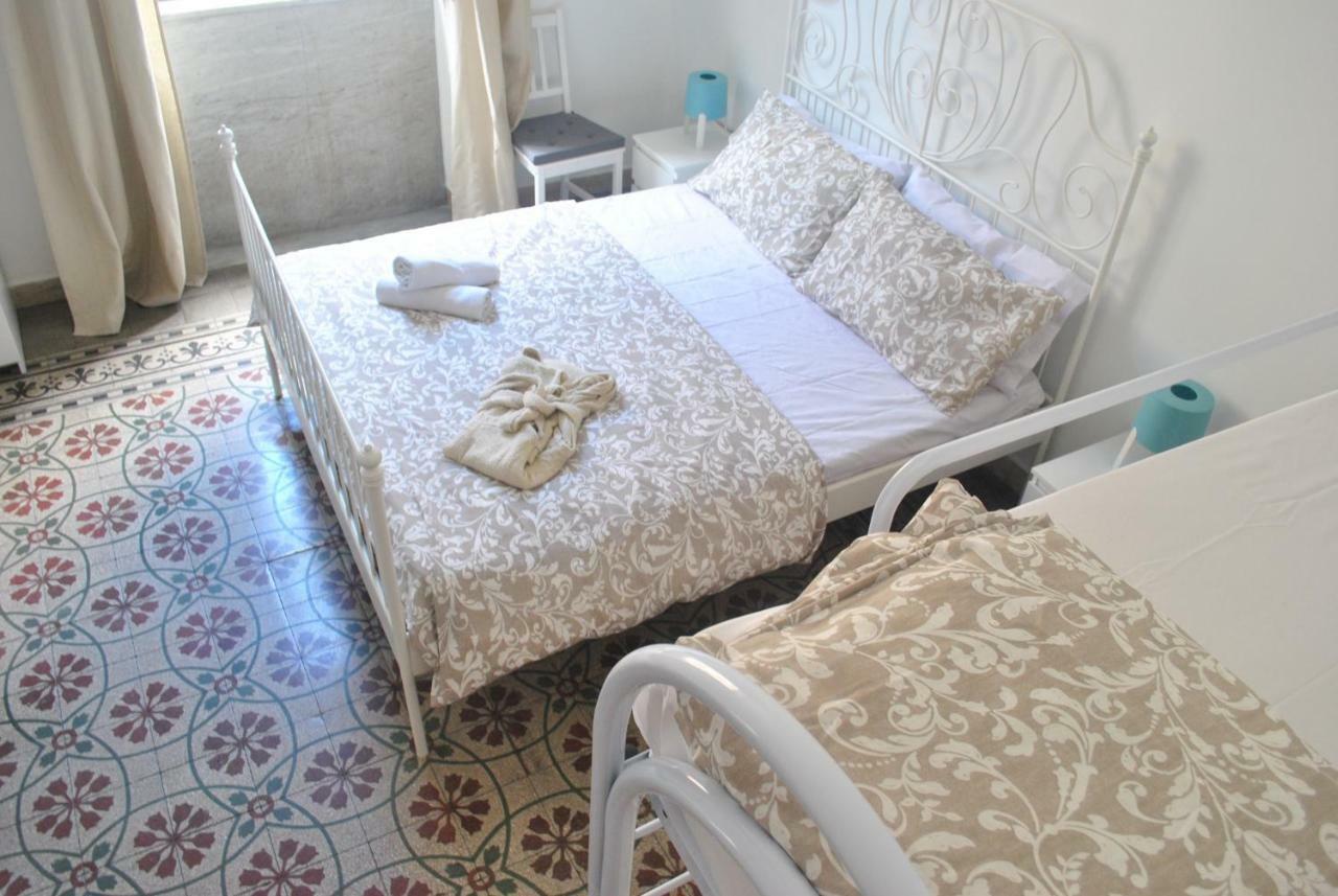 Sunrise Hostel & Rooms ปาแลร์โม ภายนอก รูปภาพ